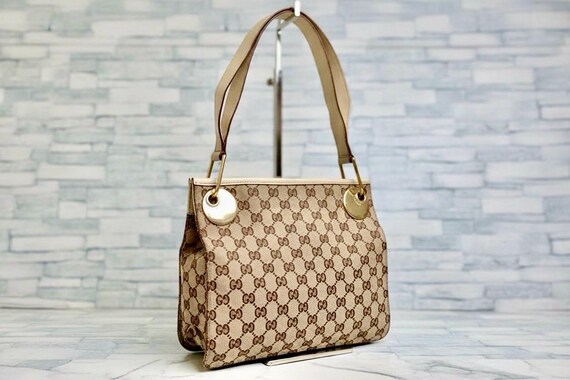 Authentic GUCCI Eclipse Messenger Bag GG Canvas S… - image 1