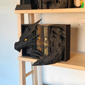 Dragon Book Ends | Fourth Wing Tairn | 3D Printed Fantasy Bookends | Bookish Gift