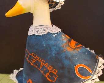 8-10 Inch Small Yard Concrete Goose Illinois Chicago Bears Dress Outfit