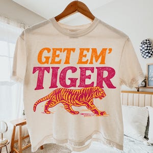 Get Em' Tiger PNG, Tiger Sublimation Design, Retro Shirt Design, Trendy Png Design, Distressed Png, Preppy Png, Digital Download, Girly Png