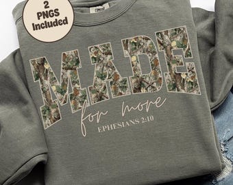 Camo gemaakt voor meer png, Varsity Faith-sublimatieontwerp, christelijk shirtontwerp, Efeziërs 2:10 png, bijbelvers png, religieus png-ontwerp