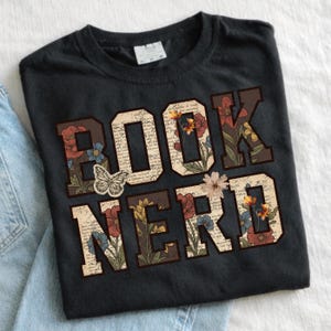Nerd dei libri alla moda Png, Topo dei libri Png, Design retrò a sublimazione, Design per maglietta per amanti dei libri, Grafica di lettura preppy, Bibliotecario Png