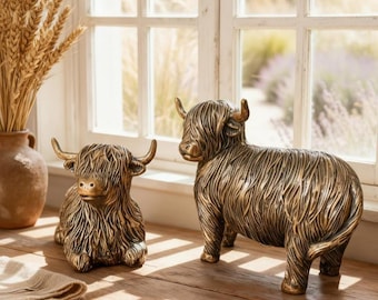 Highland Cow Resin Figurines, Rustic Farm Animal Decor, Scottish Standing Cow Ornament, Country Home Tabletop Decor Shelf Sitting Cow Accent