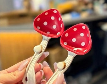 Red Mushroom Ceramic Spoon – Cottagecore Tea & Coffee Spoon, Polka Dot Toadstool Stirring Spoon, Fairycore Kitchen Decor Gift- 1PC