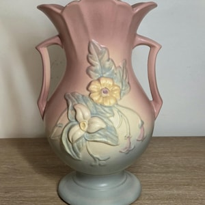 Hull Pottery 10" Pink Wild Flower Vase