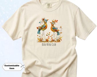 Camiseta con estampado de pájaros en acuarela, camiseta con diseño de naturaleza original, opción de texto personalizable.