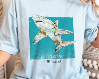 Camiseta de tiburón, camiseta Wild Ocean Spirit, camiseta para amantes de la playa