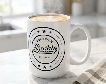 Taza de café personalizada "Construido con papá", regalo personalizado para papá primerizo.