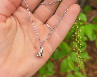 Stainless steel witch hat necklace