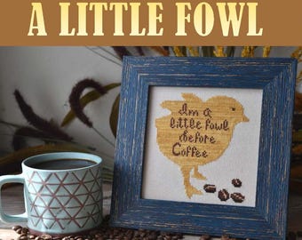 Patrón de punto de cruz "Pollito Amante del Café" - Un Gallito (Descarga digital en PDF)