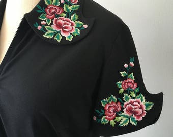 Rockabilly Top, Pagoda SleeveTop, Retro Blouse, Embroidered Japanese Style Top, Medium Blouse