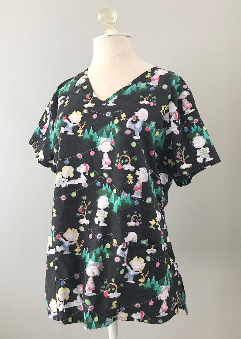 Snoopy Scrubs Top Peanuts Christmas Nurses Scrub Top Christmas Scrub Top M Charlie Brown Scrub Top