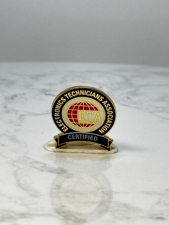 Vintage Electronics Technicians Association Pin: … - image 1
