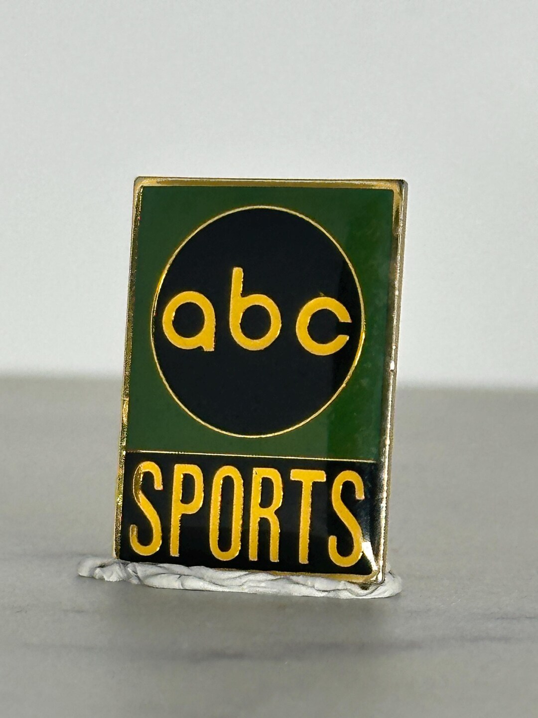 RARE PINS PIN'S - CANAL + BLEU CLAIR - TELEVISION - CHAINE - EMISSION