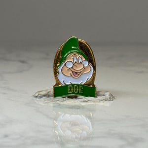 Vintage Disney Snow White Doc Enamel Pin: Green Gold - 1990s Accessory