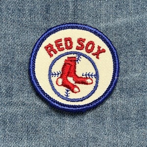 Red sox sew on patch: classic red/blue - vintage mlb accessory