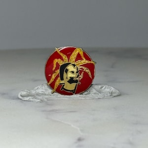 Vintage Zig-Zag Captain Pin Rolling Papers Logo