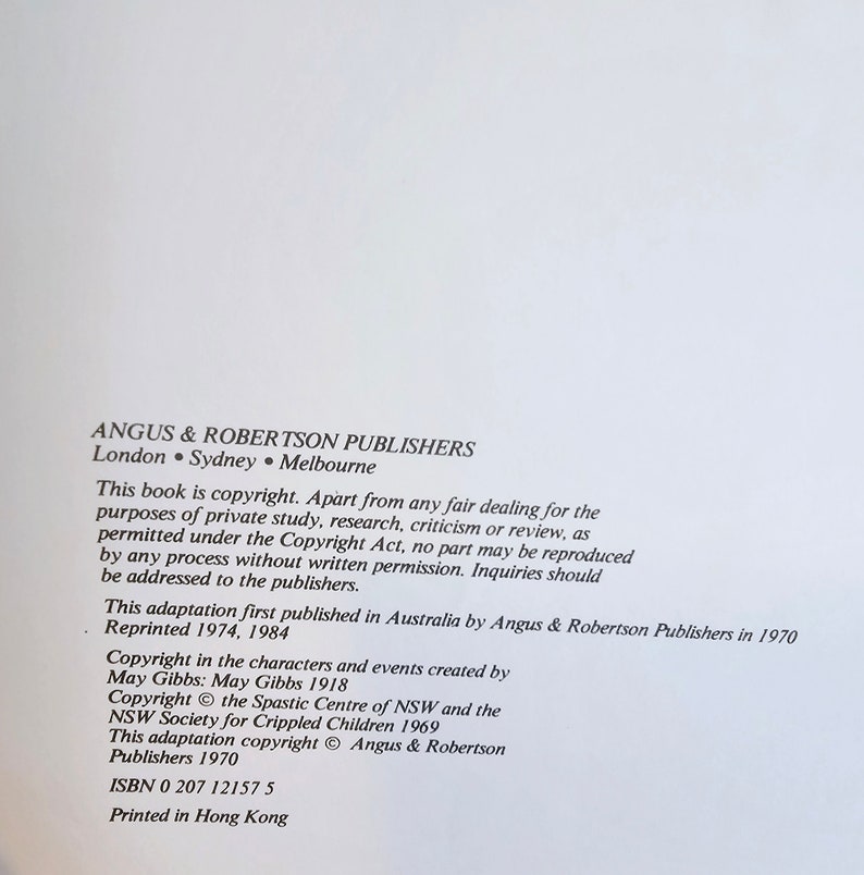 Puede incluir: Una p&aacute;gina de copyright en blanco y negro con el texto "ANGUS & ROBERTSON PUBLISHERS" y "London * Sydney * Melbourne". El texto incluye informaci&oacute;n sobre derechos de autor y detalles de publicaci&oacute;n.