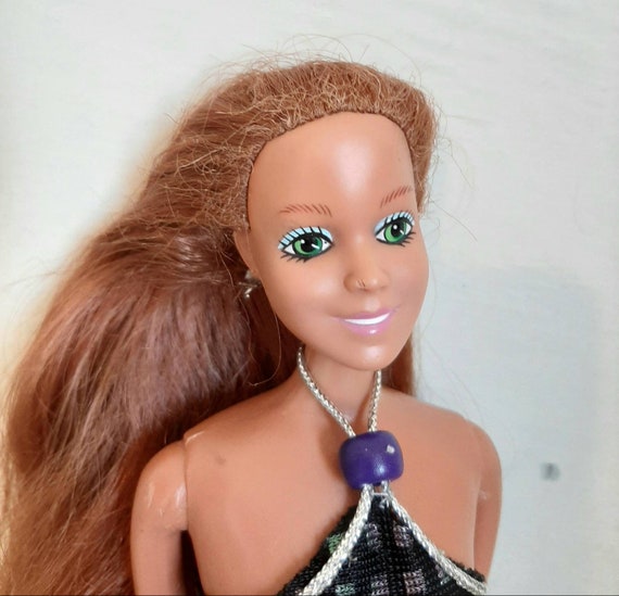 barbie brown hair green eyes