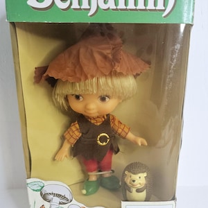 Vintage Benjamin Victoria Plum Best Friend fairy doll hedgehog  original box outfit acorn hat blonde Hair pixie boots  Doll 1980s BNIB