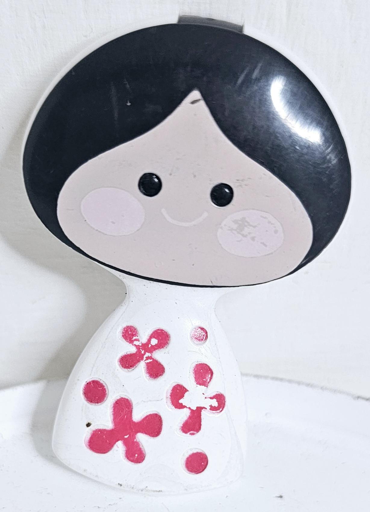 Avon small world - Etsy 日本