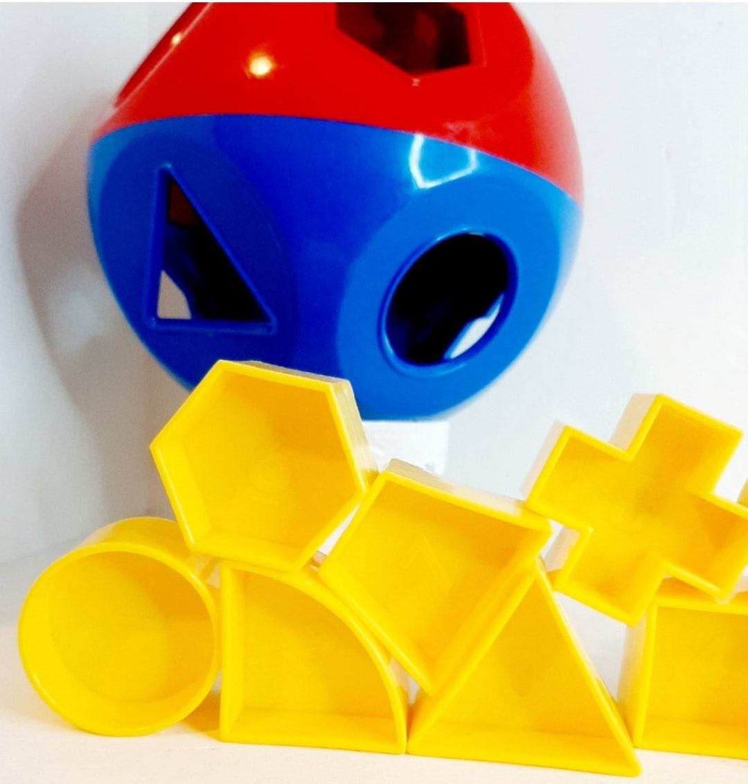 Original Vintage 1970s 1980s Tupperware Tupper Toys Shape O Primary