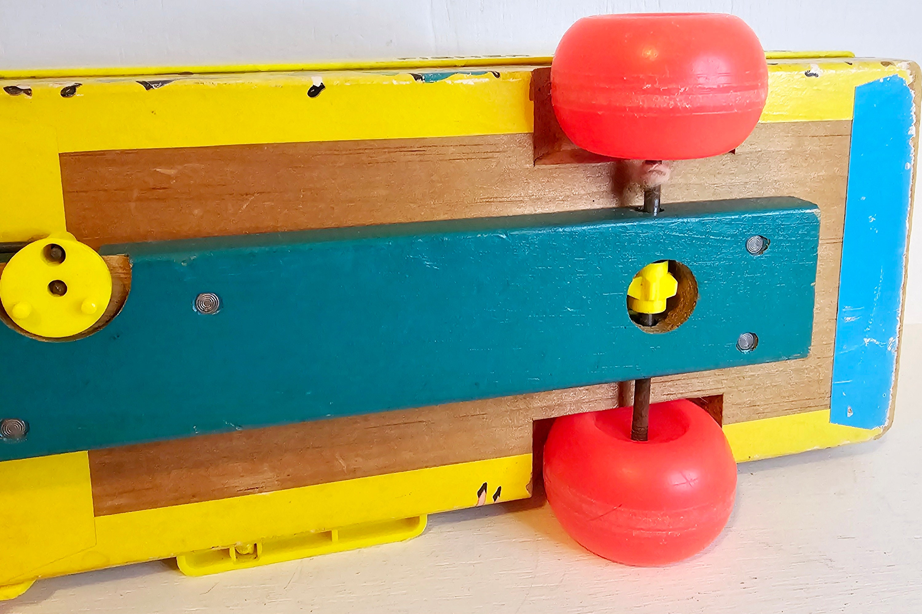 Fisher price yellow bus sales