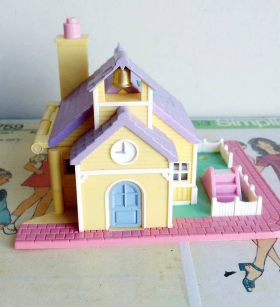 polly pocket dollhouse