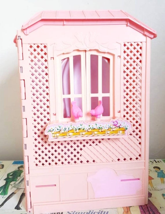 fold out barbie house