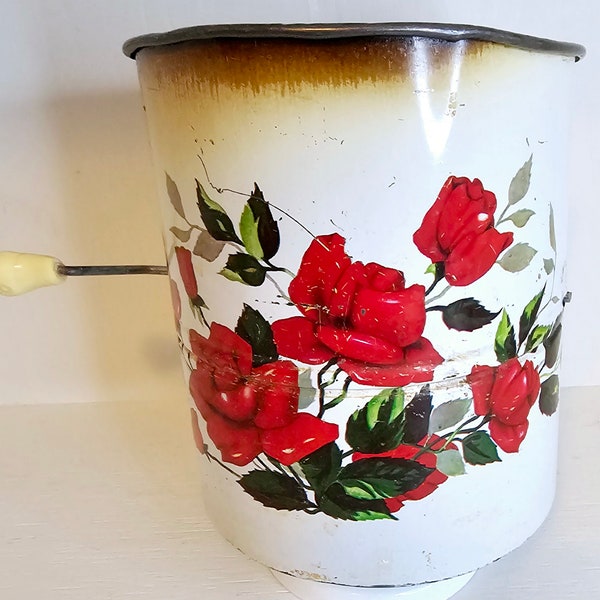 Vintage Willow Flour Sifter Red Rose Sieve 1960s metal Kitchen Decor Baking  kitsch Flowers Housewife Cottage Core mcm made in Australia