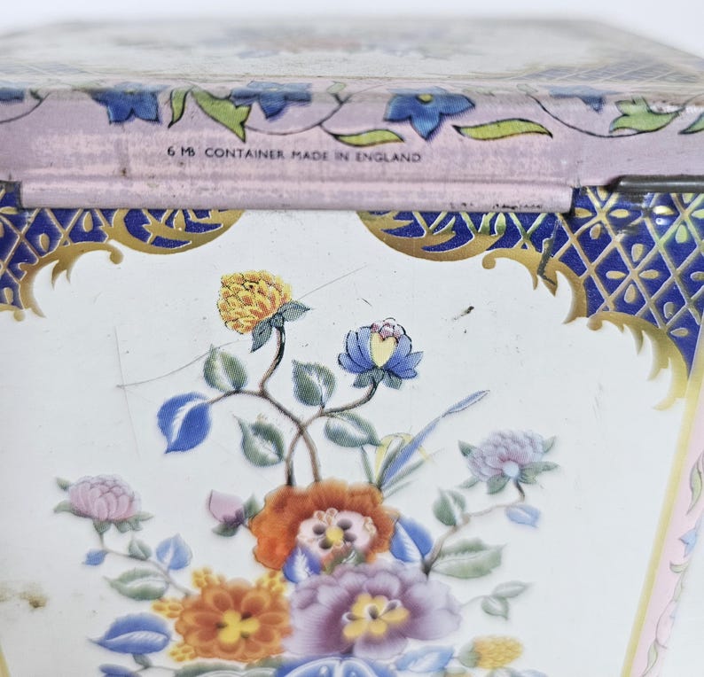 Vintage Kitsch Floral Candy Tin Art Nouveau Style Decorative Roses ...