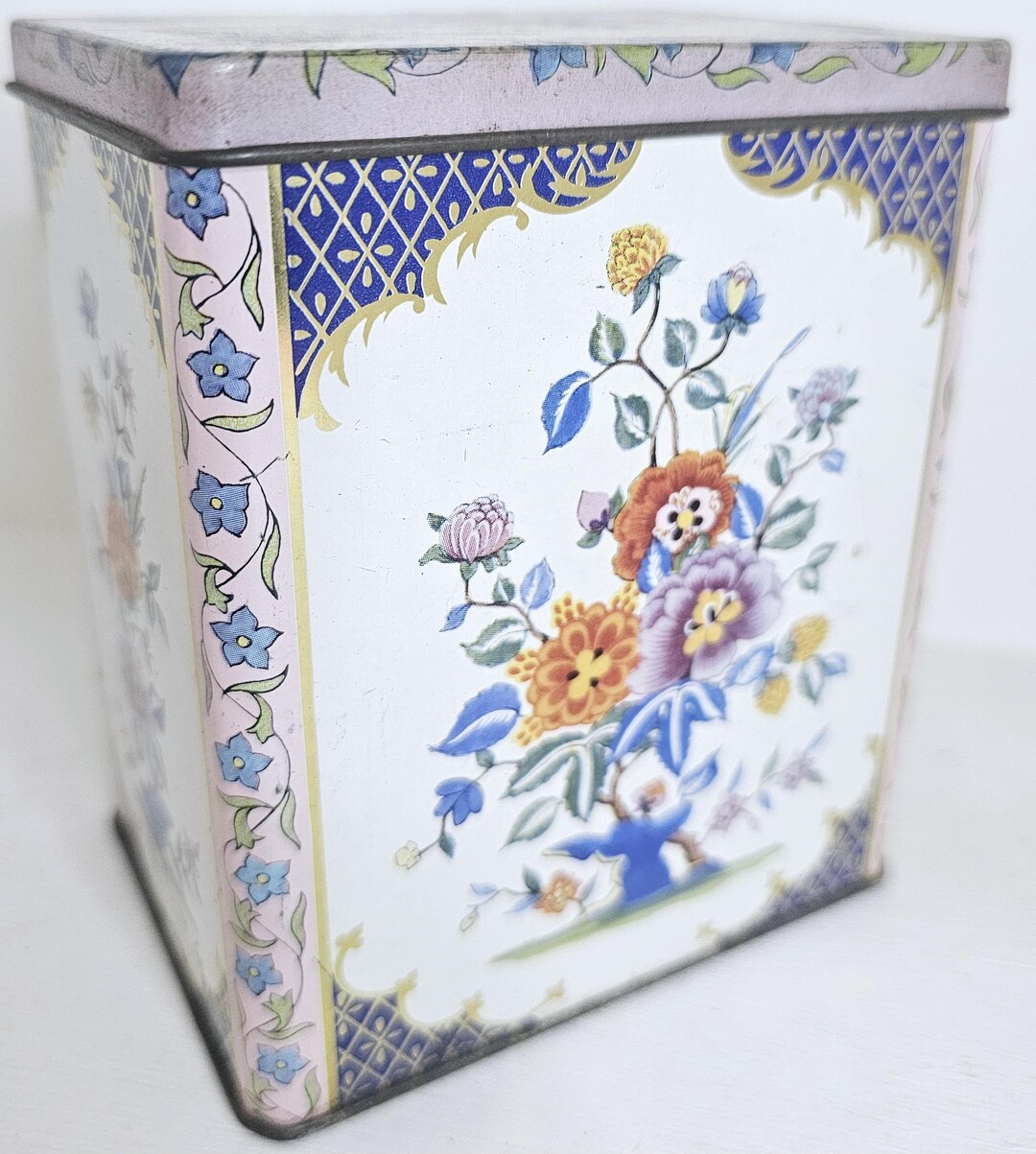 Vintage Kitsch Floral Candy Tin Art Nouveau Style Decorative Roses ...