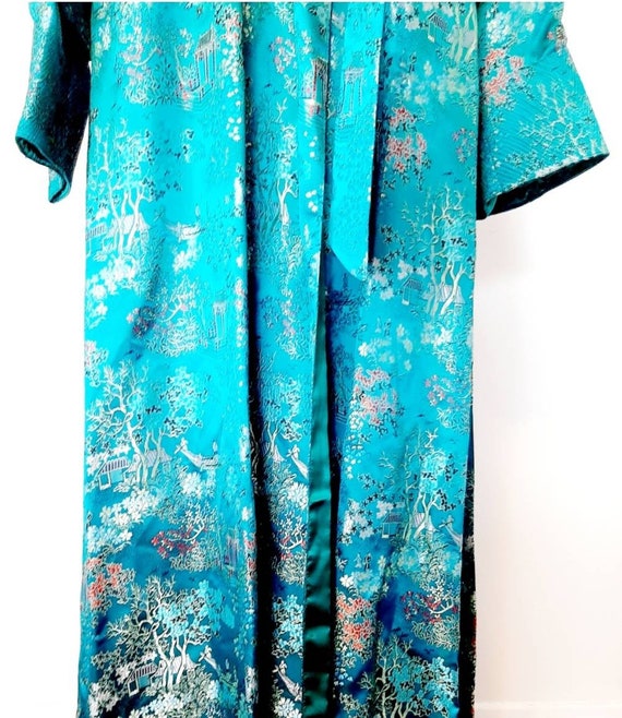 Vintage 1950s brocade silk  Dressing Gown Robe fu… - image 3