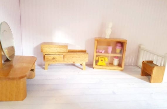 vintage dollhouse furniture brands