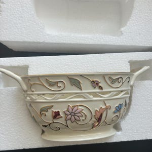 Lenox fine china vintage bowl; Gilded Garden Basket(TM)