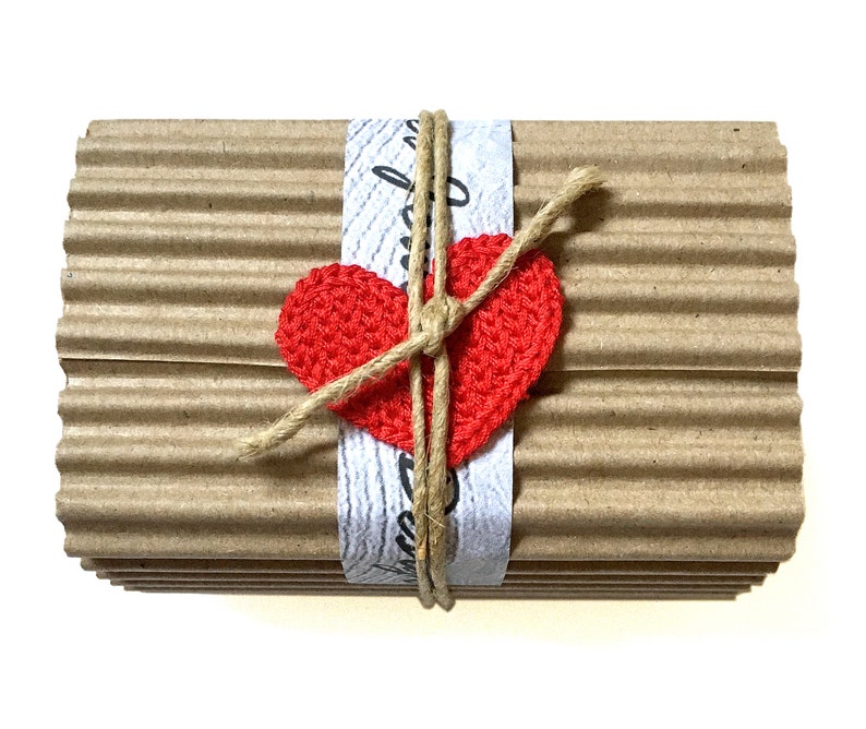 Romantic gift for long distance boyfriend/girlfriend. Personalized love letter & Key to my heart card. Rustic sentimental present image 10