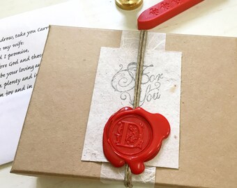 Sentimental first anniversary gift, Paper. Your personalized love letter & handmade paper card. Eco-friendly present for spouse.