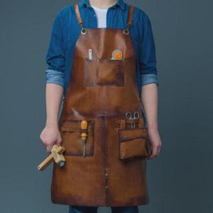 Handmade Leather Apron for Woodworking – Durable Men’s Workwear with Removable Tool Pocket – Chef, BBQ, Butcher, Barber, Blacksmith Gift
