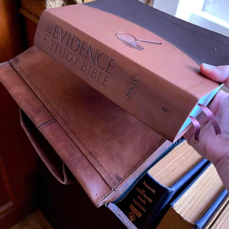 Personalized Fullgrain Leather Bible Cover With Handle & Zipper Pocket