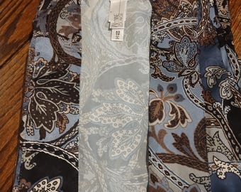 Wynne Lounge silky long kimono robe  Womens XS Beautiful paisley print in blue tan and brown. Lightweight satin feel