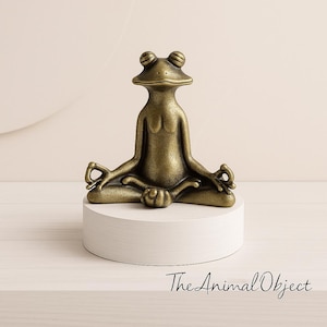 Handmade Copper Meditating Frog Statue – Minimalist Animal Figurine for Home Décor, Zen Interior Design, and Unique Gifts