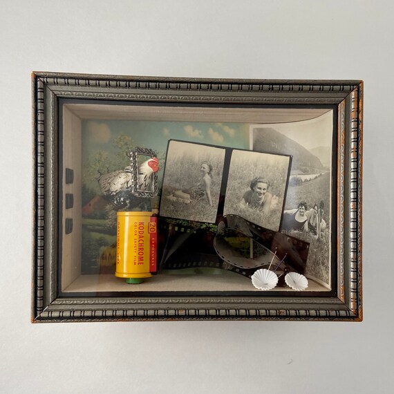 Framing Postcards as Art - Swoon Worthy