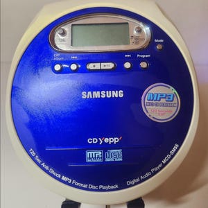 Vintage Samsung MCD-SM55 CD Yepp Portable Audio CD and MP3 Player Anti Shock