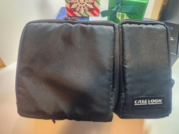 Vintage Case Logic Portable CD Player Soft Carry … - image 1