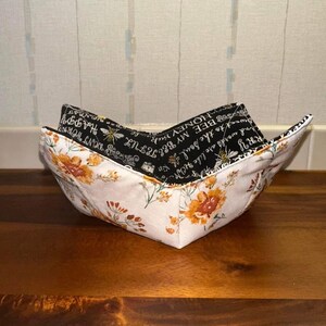 Reversible Floral Bowl Cozy