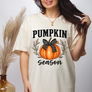 Retro Halloween Coquette Bow Spooky Mama shirt, Fall Pumpkin Coquette Bow shirt, Spooky Season Fall Vibes Shirt, Cute Halloween Gift