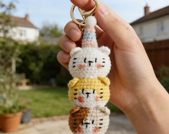 Crochet Cat Keychain, Cute Amigurumi Cat Keyring, Handmade Cat Plush Charm, Mini Cat Plush Charm, Gift for Cat Lovers, Gift for Kids
