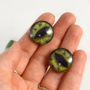 Green Alligator Handmade Glass Eyes 6mm to 40mm Jewelry Cabochon Art Doll Taxidermy Sculptures Polymer Clay Flat Domed Dragon Realistic image 3