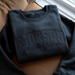 Geborduurd Riorson Shadow Daddy-sweater, Fantasy Reader-cadeau