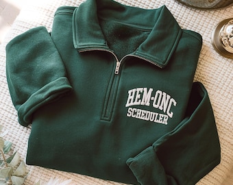 Sudadera con cremallera de un cuarto del programador HEM-ONC bordada, regalo para enfermeras oncológicas